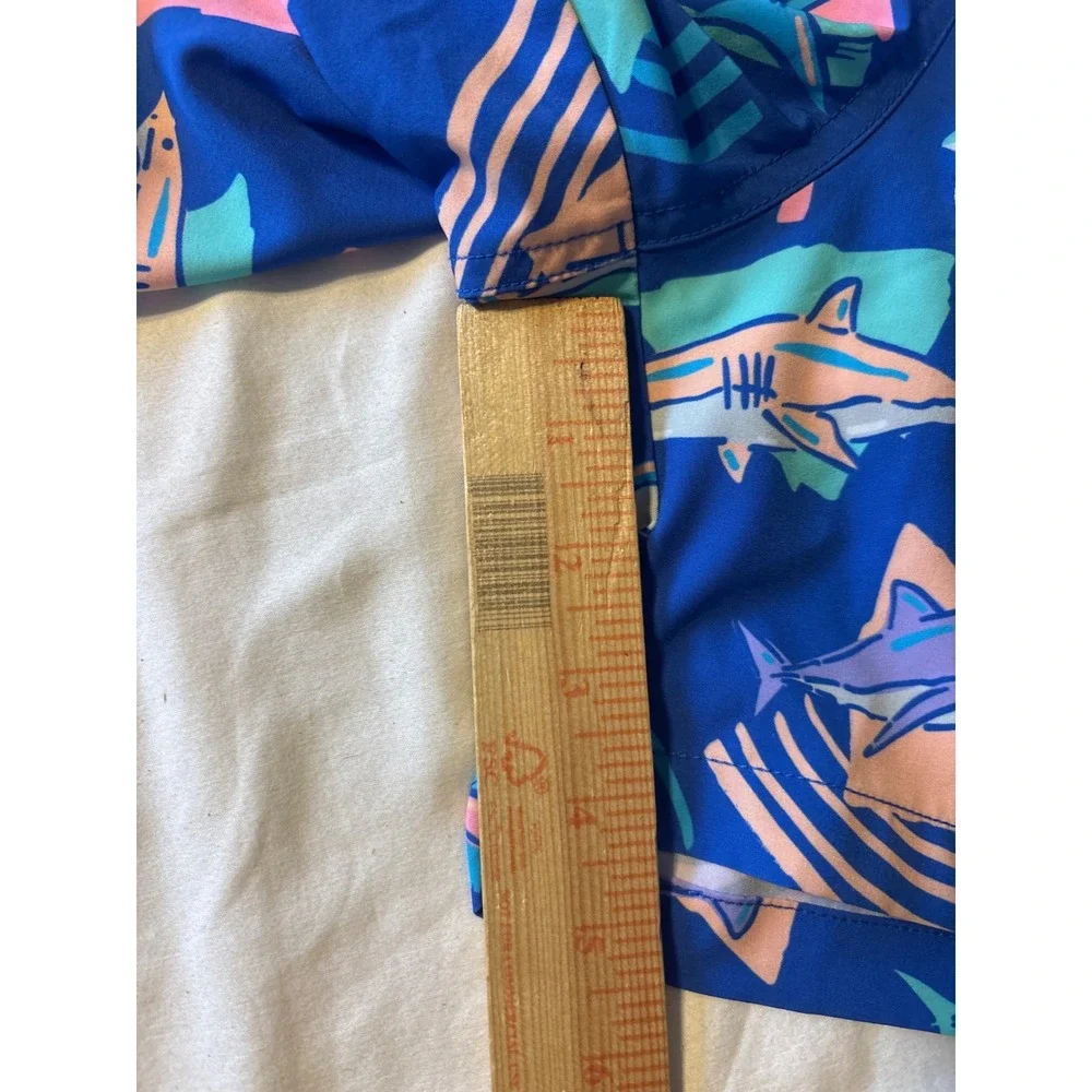 Chubbies Swim Trunks Mens Small Blue Shark Graphic 5.5 Inseam Shorts